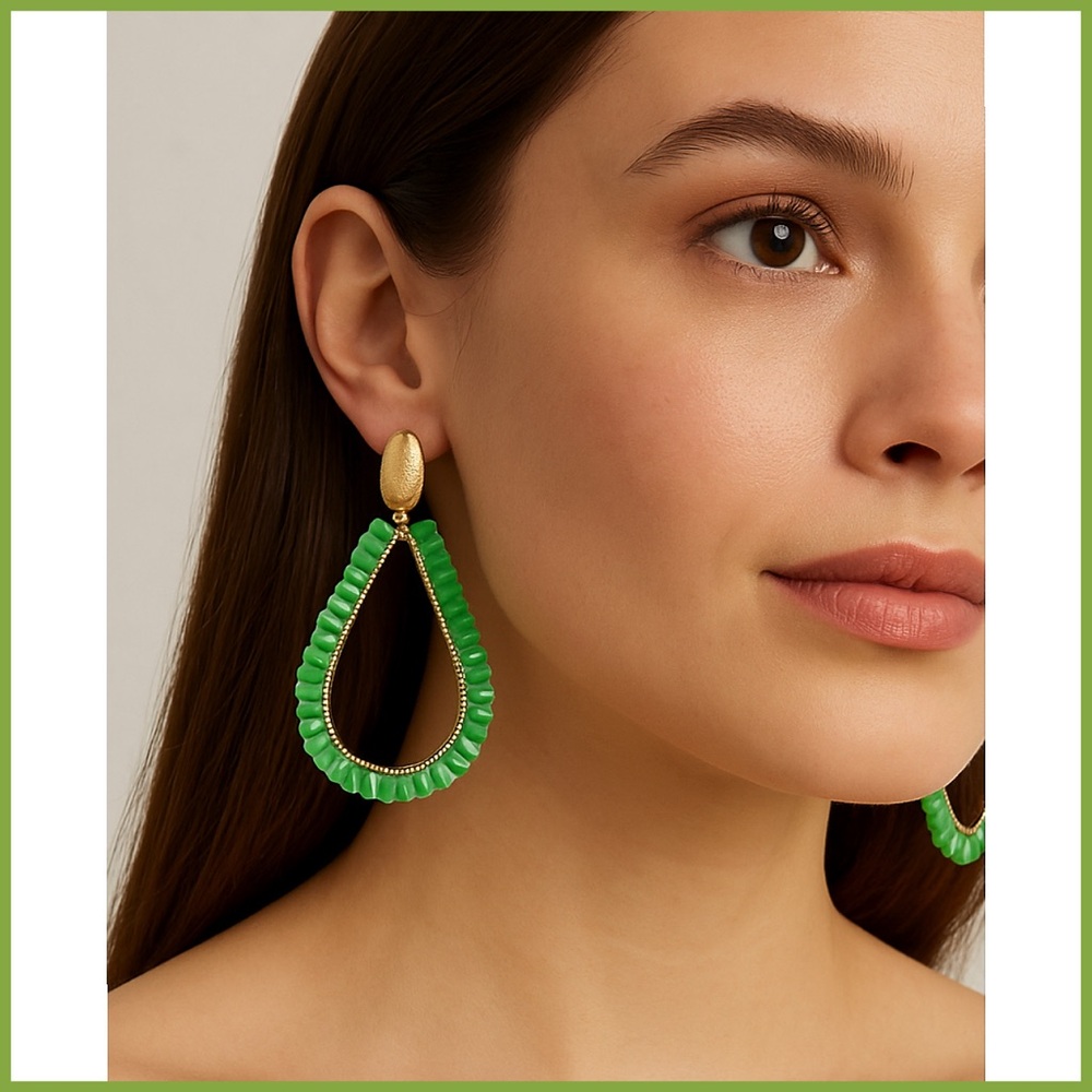 Jones NY Bright Green & Gold Beaded Drop Earrings